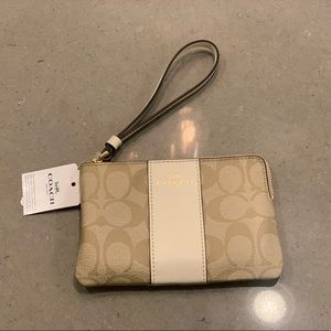 NWT Coach Wristlet